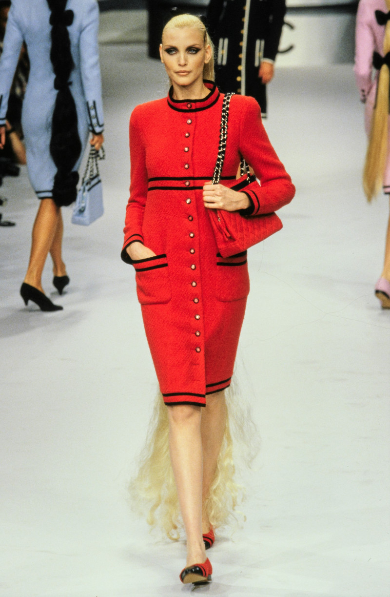 Nadja Auermann featured in  the Chanel Haute Couture fashion show for Autumn/Winter 1995