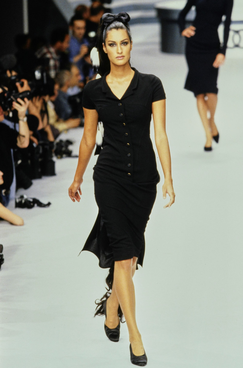 Yasmeen Ghauri featured in  the Chanel Haute Couture fashion show for Autumn/Winter 1995