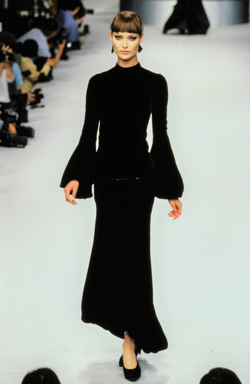 Shalom Harlow featured in  the Chanel Haute Couture fashion show for Autumn/Winter 1995