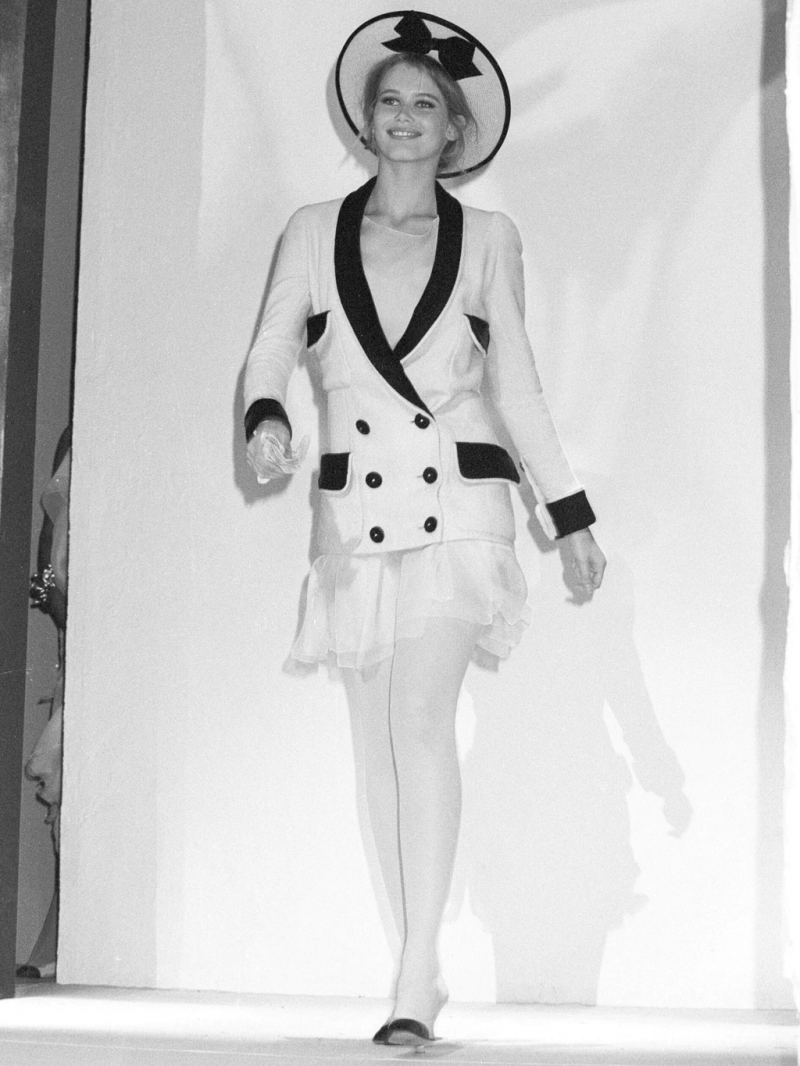 Claudia Schiffer featured in  the Chanel Haute Couture fashion show for Spring/Summer 1990