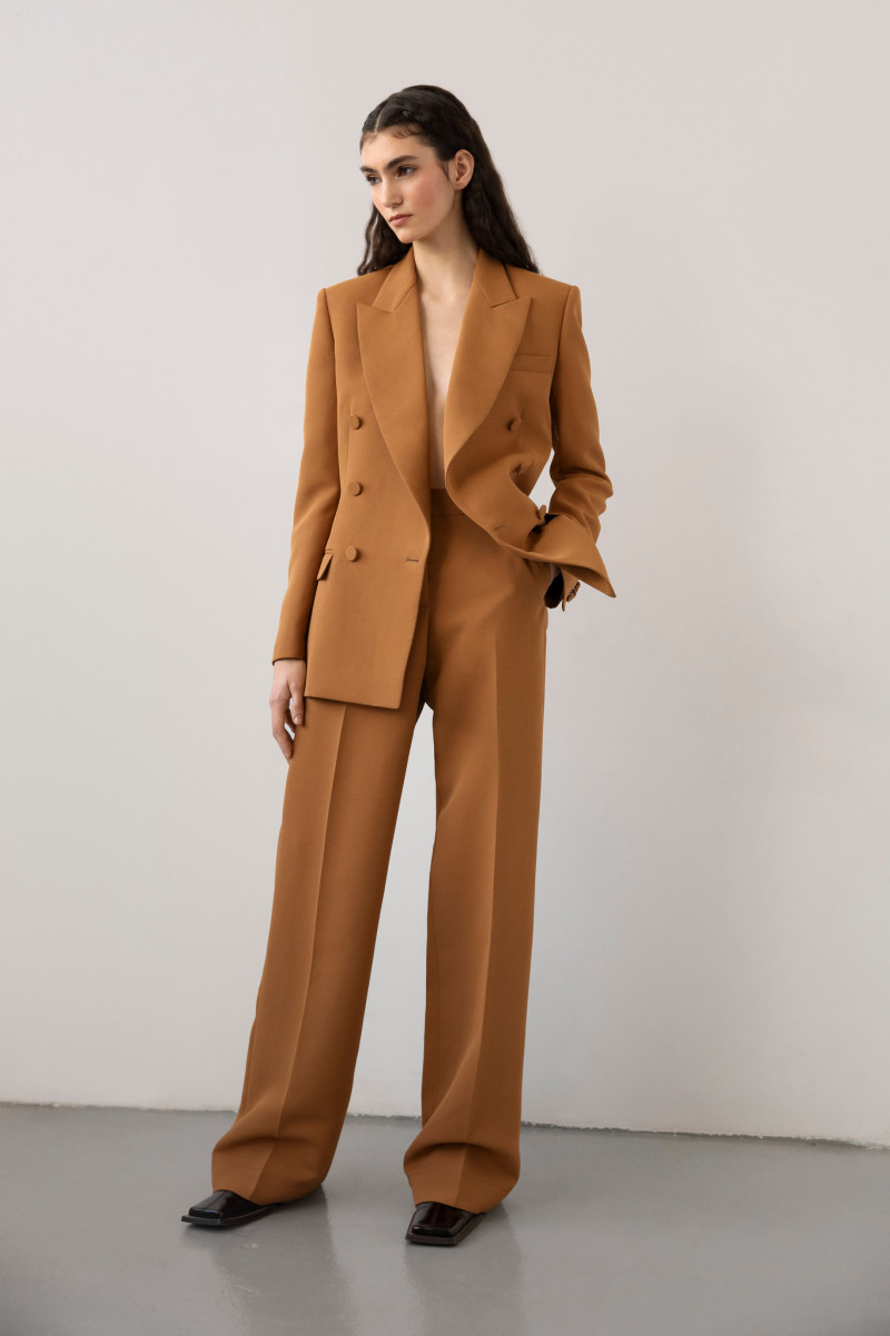 Aknvas lookbook for Pre-Fall 2023