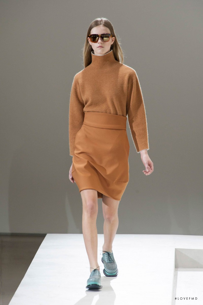 Julie Hoomans featured in  the Jil Sander fashion show for Autumn/Winter 2014