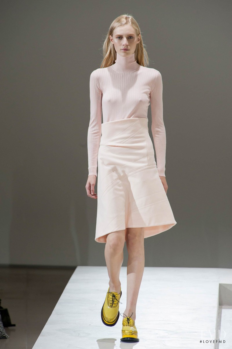 Julia Nobis featured in  the Jil Sander fashion show for Autumn/Winter 2014