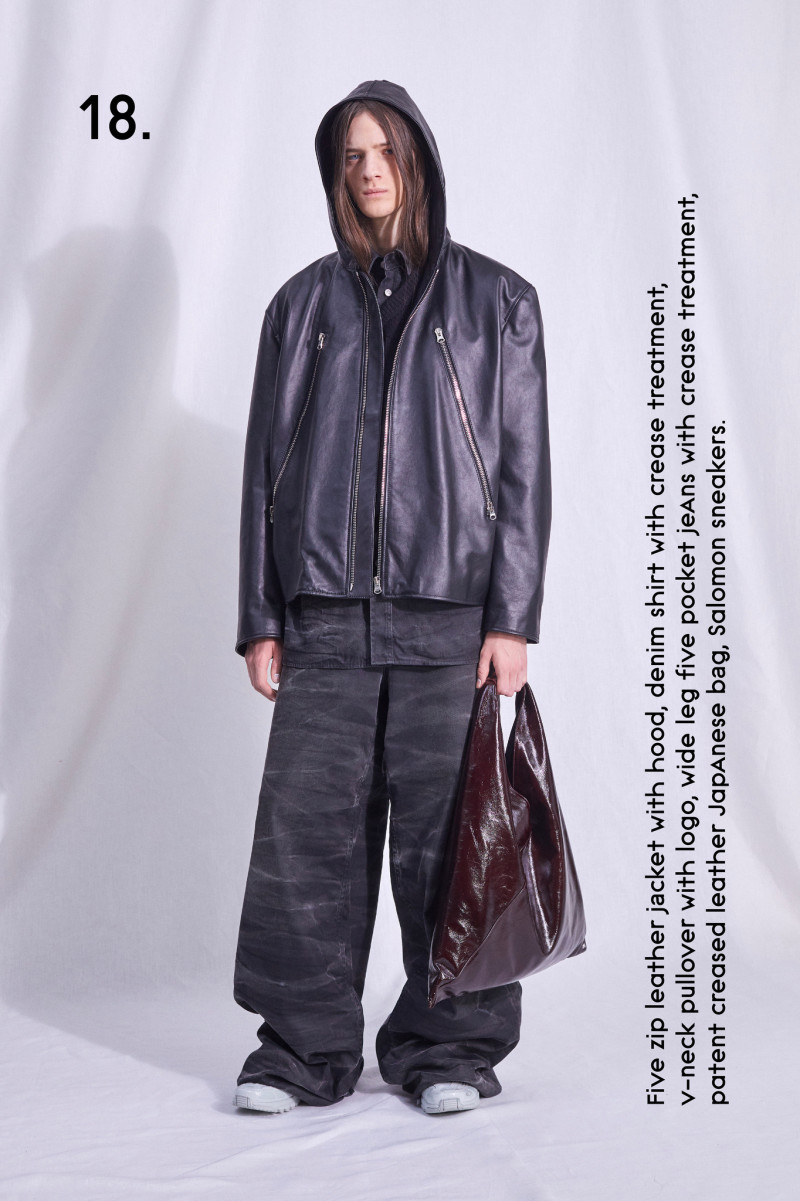 MM6 Maison Martin Margiela lookbook for Pre-Fall 2023