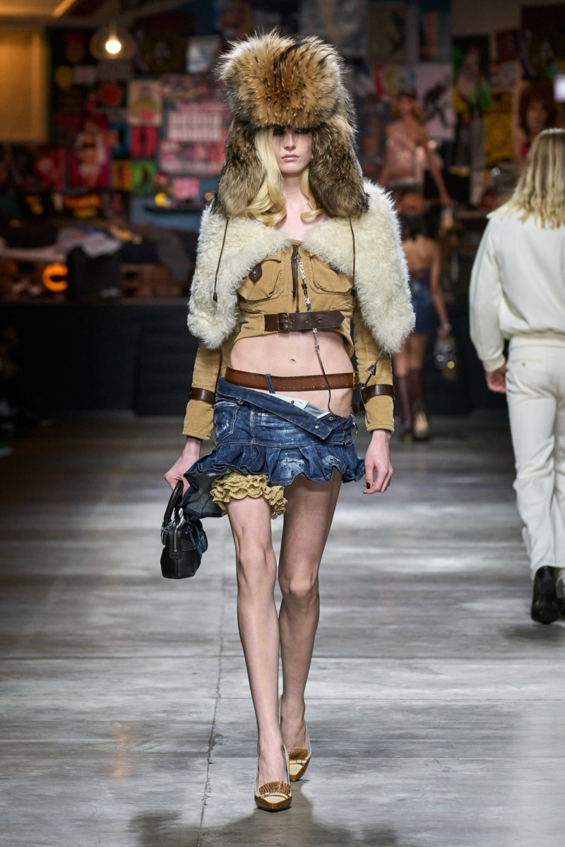 Alex Consani featured in  the DSquared2 fashion show for Autumn/Winter 2023