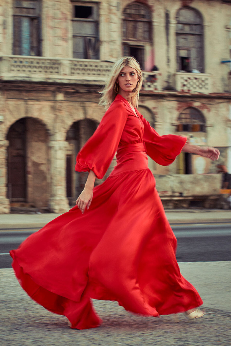 Devon Windsor featured in  the Alexis lookbook for Pre-Fall 2019