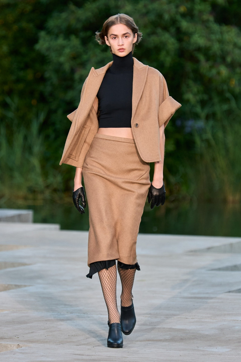 Quinn Elin Mora featured in  the Max Mara fashion show for Resort 2023