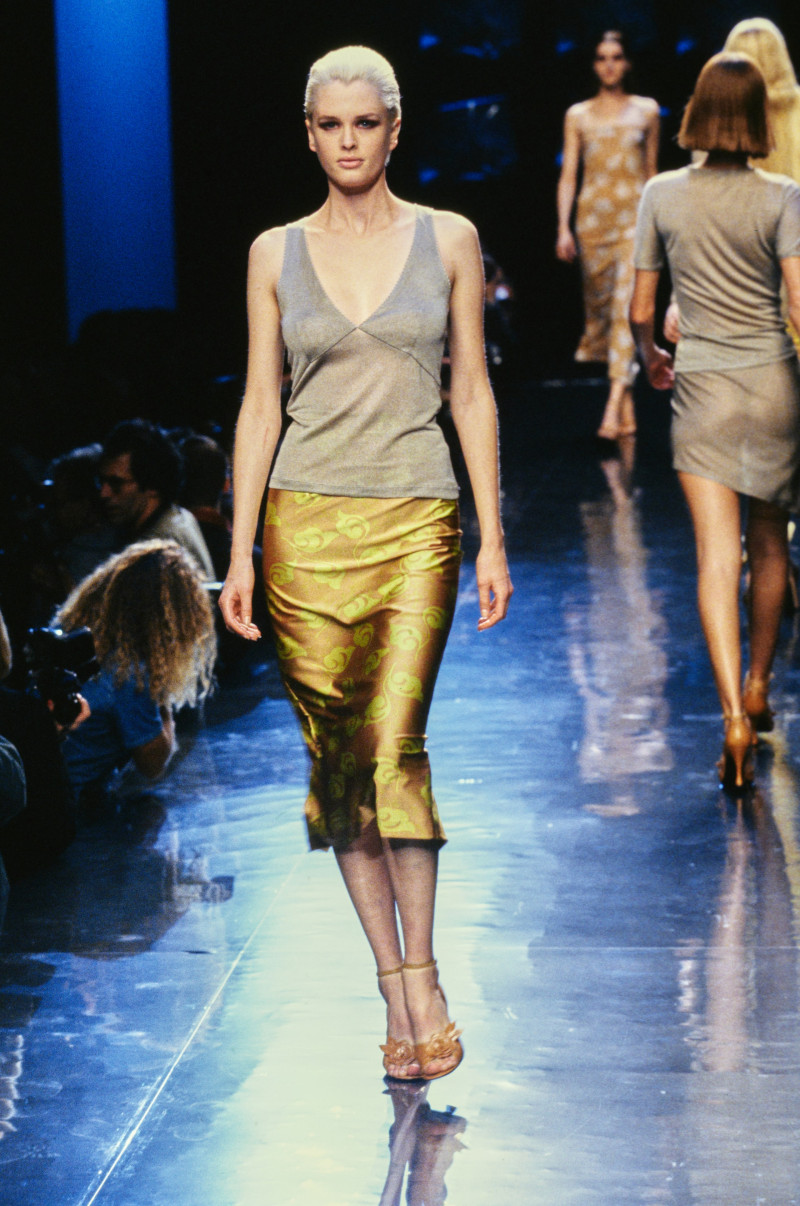Versus fashion show for Spring/Summer 1997