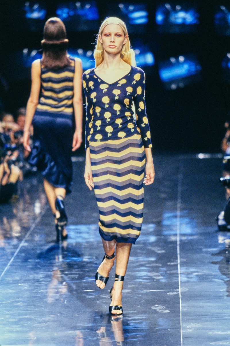 Versus fashion show for Spring/Summer 1997