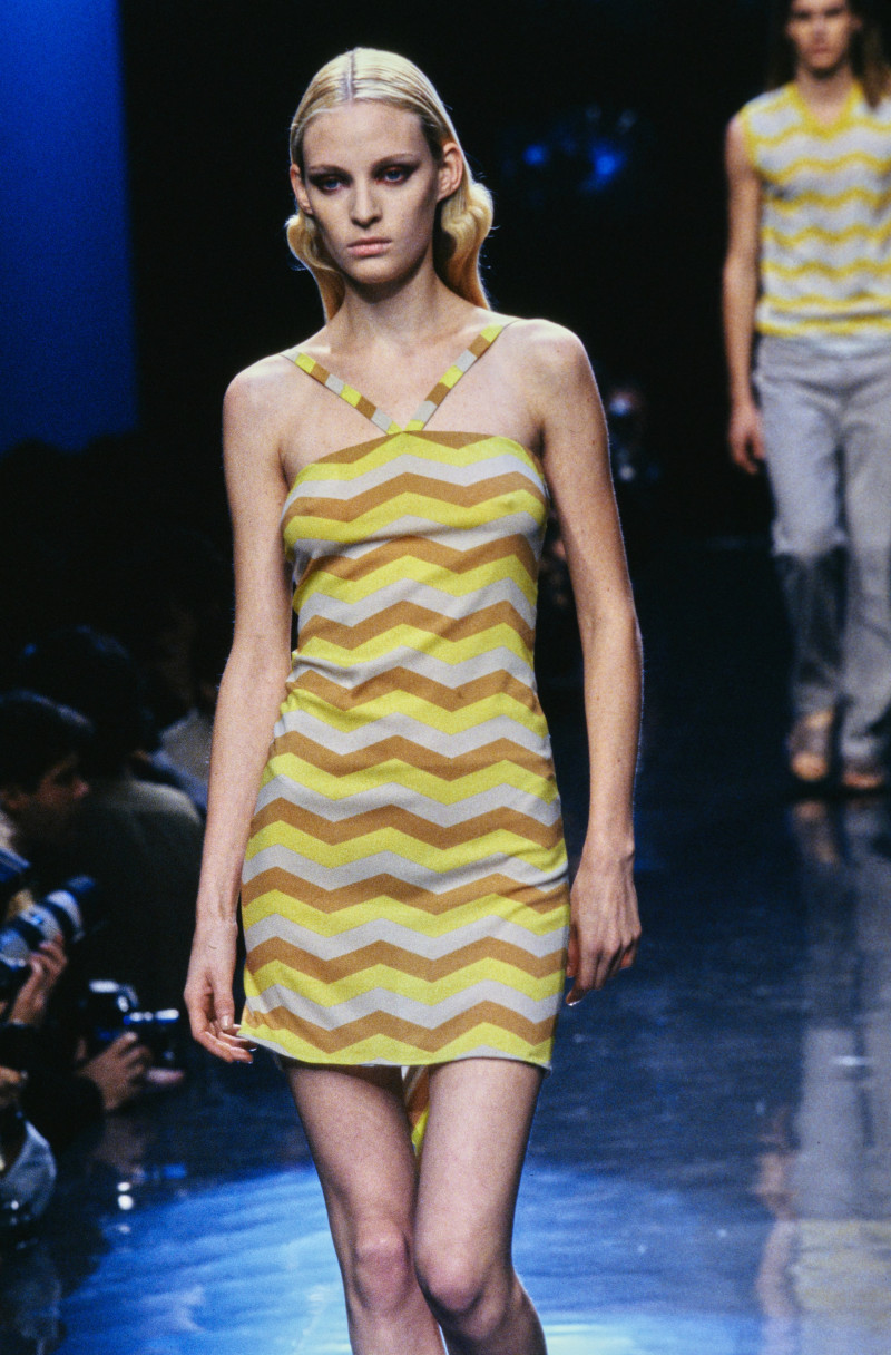 Versus fashion show for Spring/Summer 1997