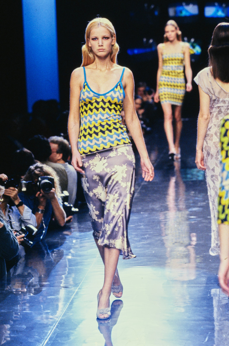 Versus fashion show for Spring/Summer 1997