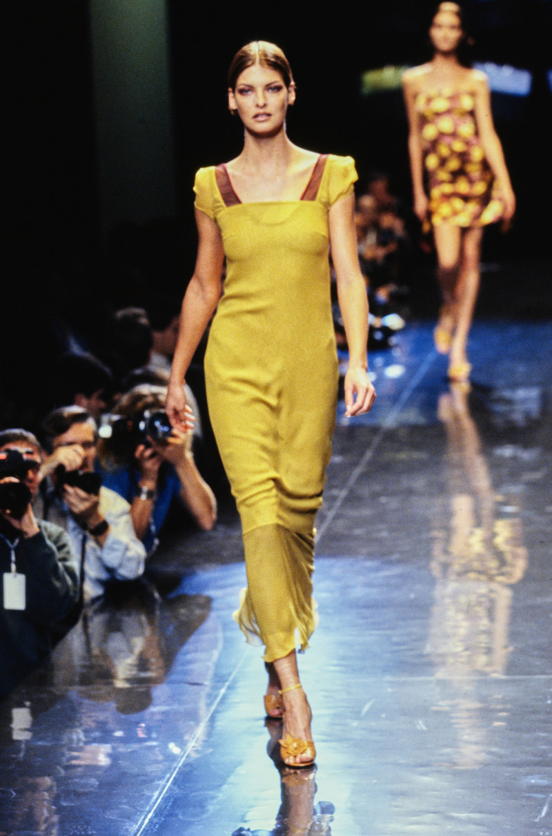 Versus fashion show for Spring/Summer 1997