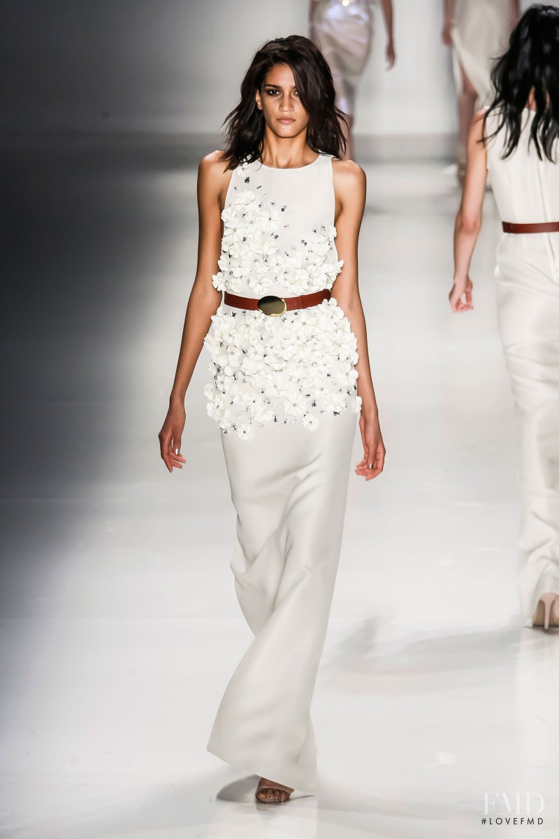 Hadassa Lima featured in  the Wagner Kallieno fashion show for Spring/Summer 2015