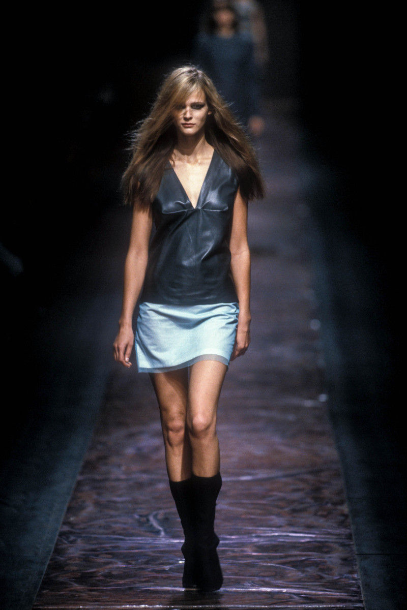 Carmen Kass featured in  the Versus fashion show for Spring/Summer 1999