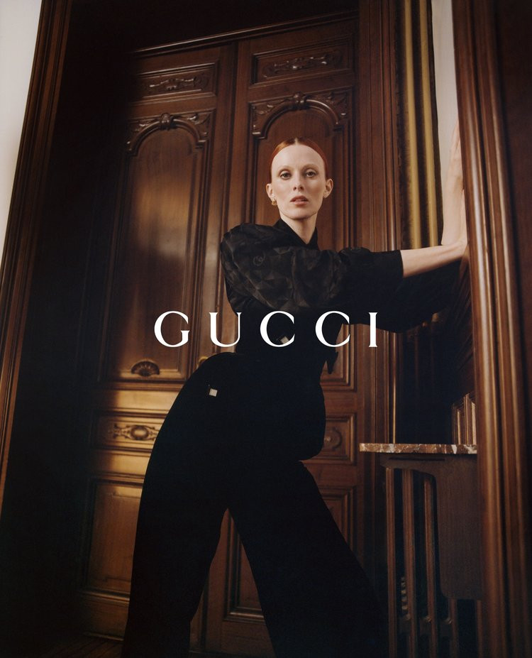 Karen Elson featured in  the Gucci advertisement for Cruise 2023