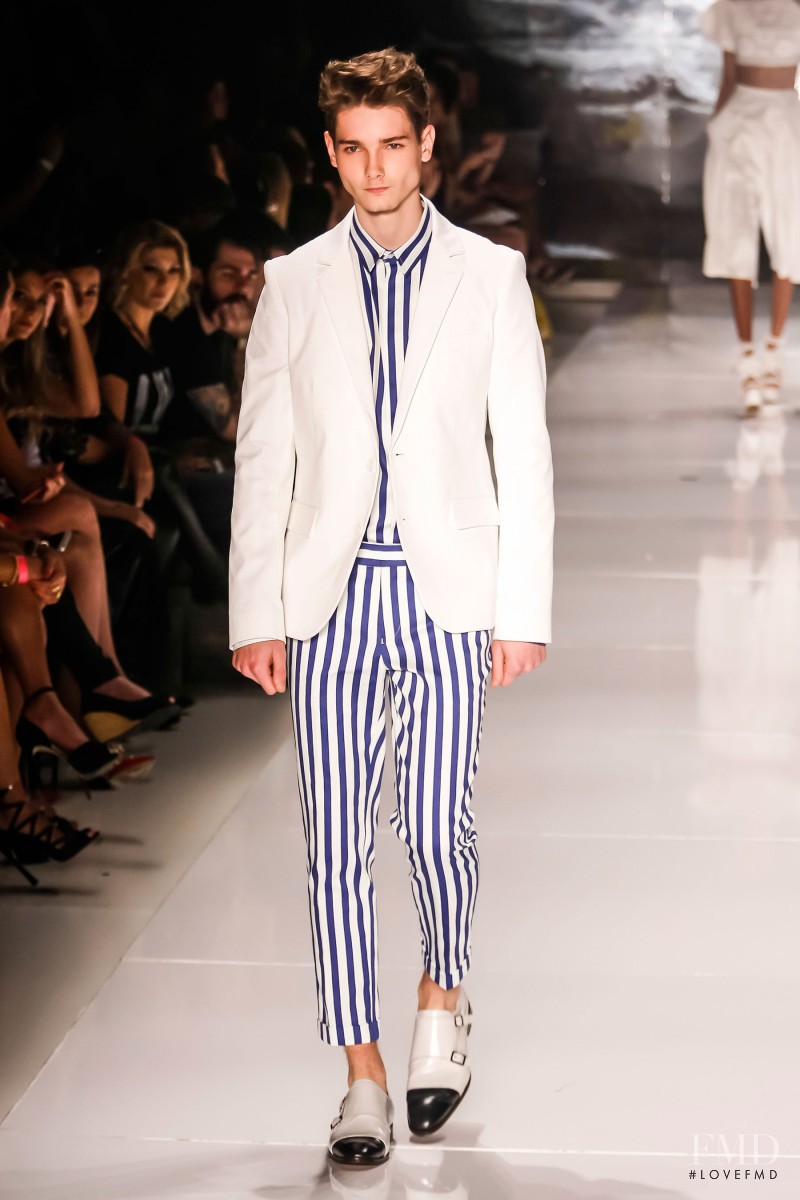 Colcci fashion show for Spring/Summer 2015