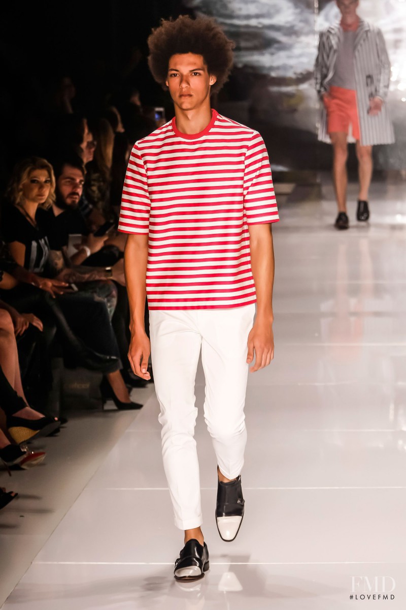 Colcci fashion show for Spring/Summer 2015