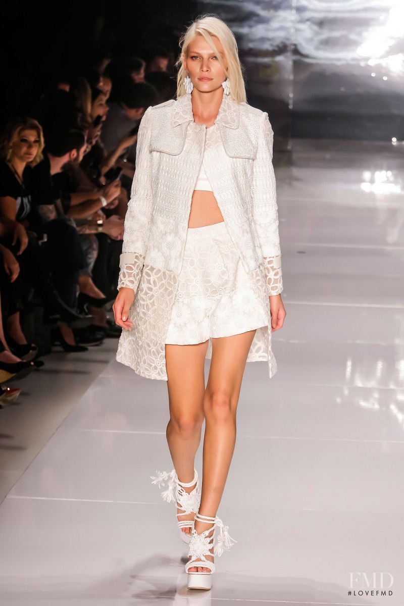 Aline Weber featured in  the Colcci fashion show for Spring/Summer 2015