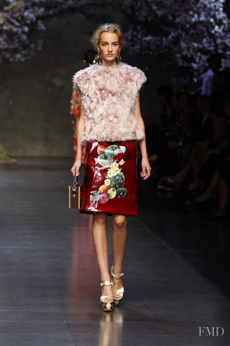 Maartje Verhoef featured in  the Dolce & Gabbana fashion show for Spring/Summer 2014