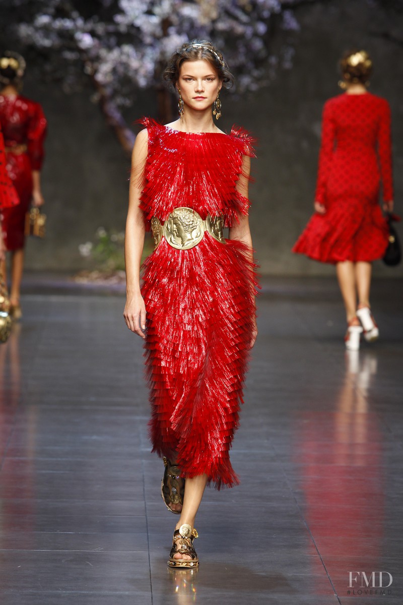 Kasia Struss featured in  the Dolce & Gabbana fashion show for Spring/Summer 2014