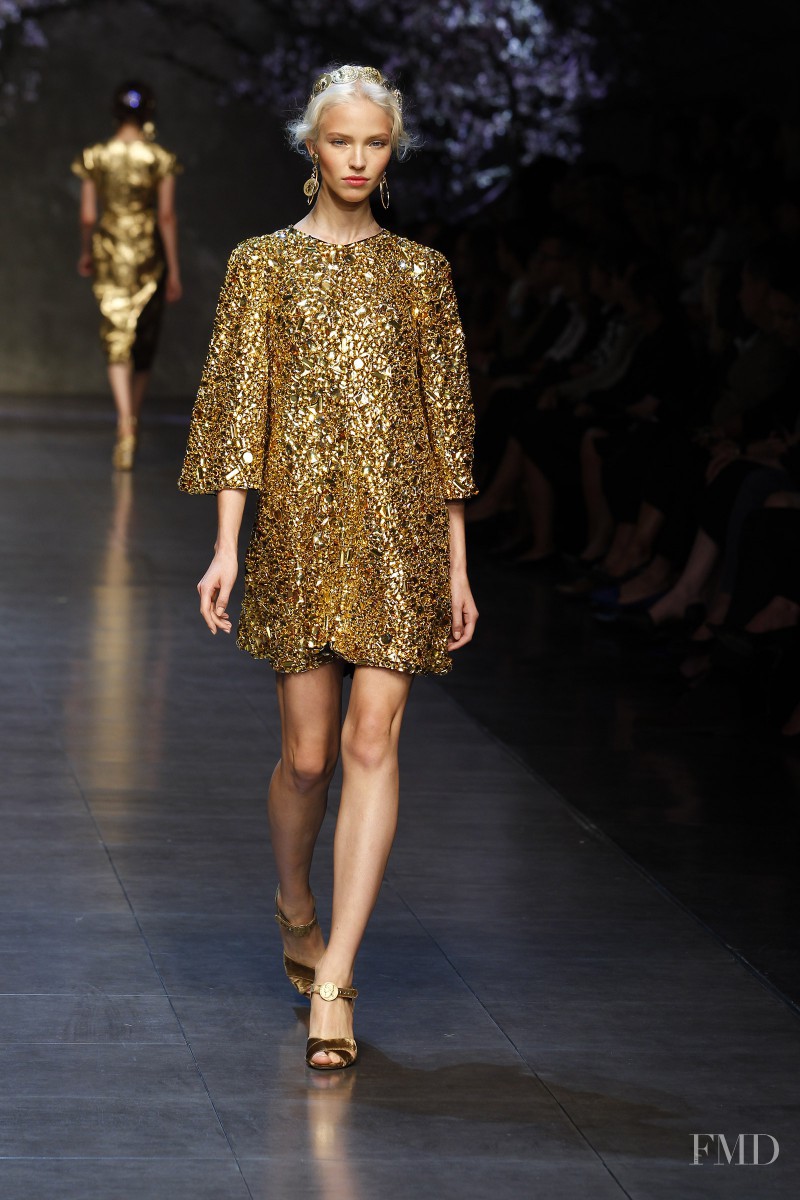 Sasha Luss featured in  the Dolce & Gabbana fashion show for Spring/Summer 2014