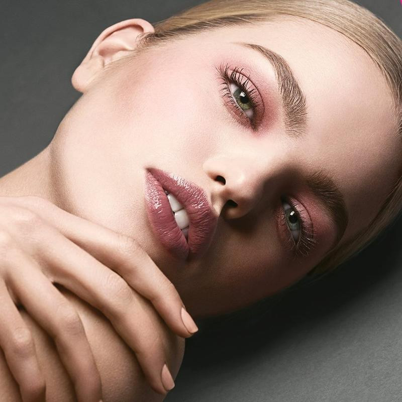 Daphne Groeneveld featured in  the Tom Ford Beauty advertisement for Fall 2015