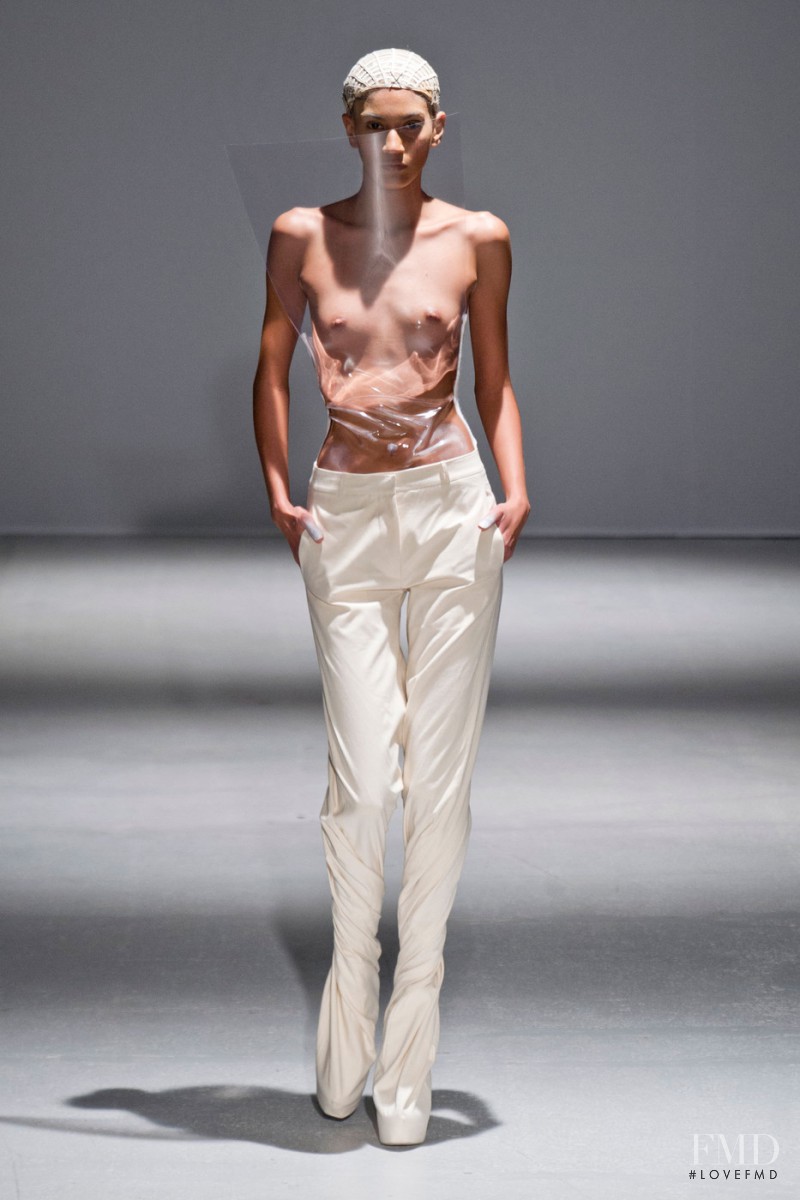 Hadassa Lima featured in  the Gareth Pugh fashion show for Autumn/Winter 2014