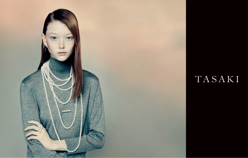 Sara Grace Wallerstedt featured in  the Tasaki advertisement for Autumn/Winter 2022