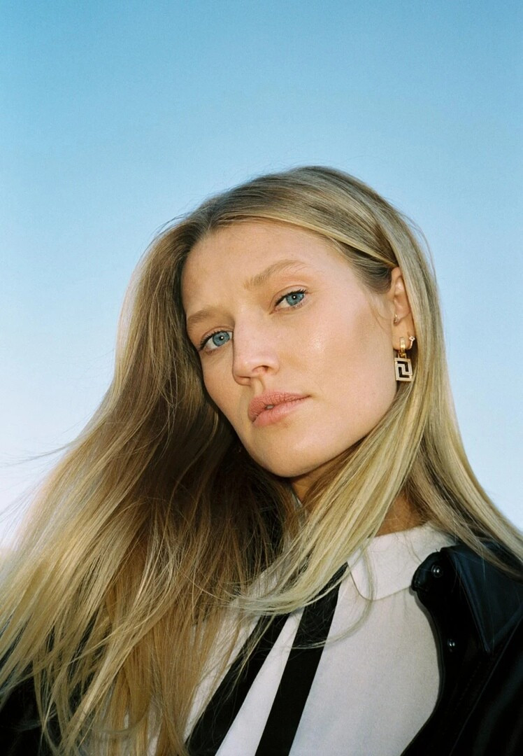 Toni Garrn featured in  the Zalando lookbook for Winter 2021