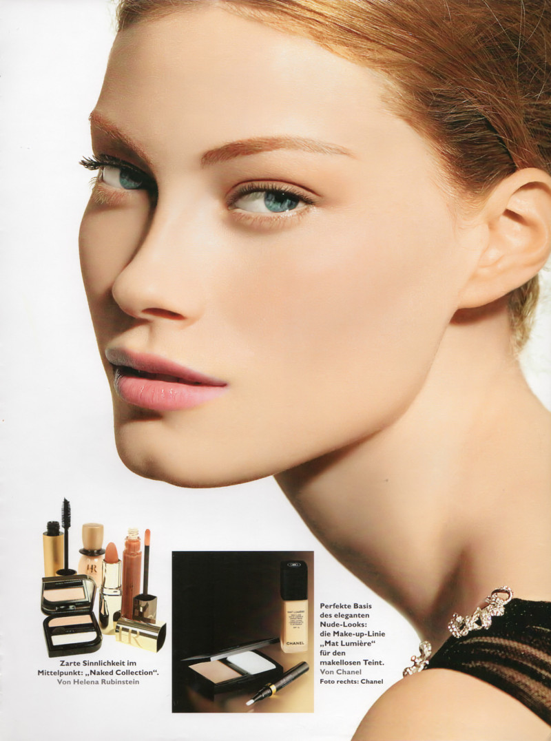 Alyssa Sutherland featured in  the Chanel Beauty Mat Lumiere advertisement for Autumn/Winter 2007