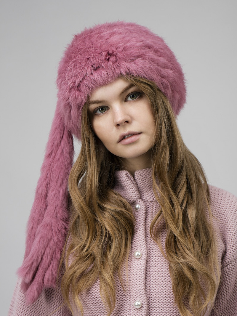 Anastasiya Scheglova featured in  the Wildberries (RETAILER) catalogue for Autumn/Winter 2017