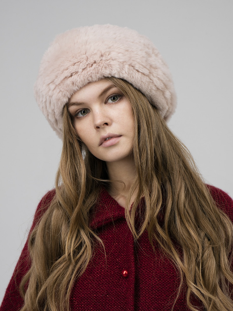 Anastasiya Scheglova featured in  the Wildberries (RETAILER) catalogue for Autumn/Winter 2017