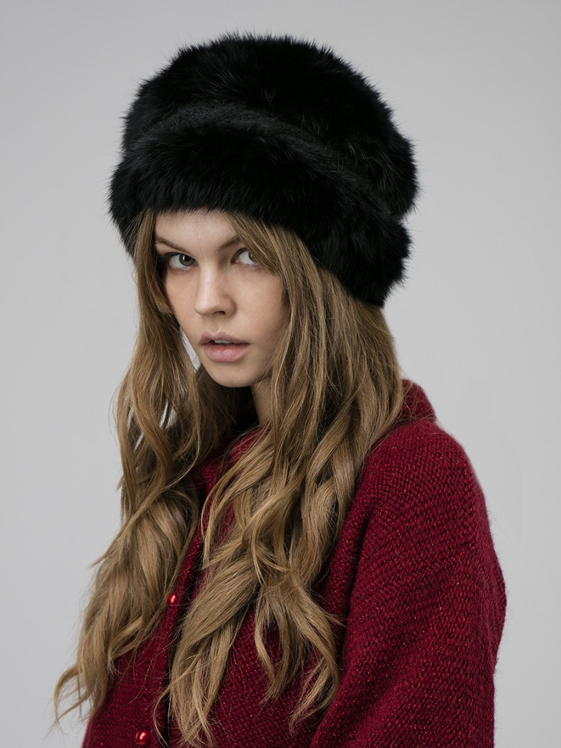 Anastasiya Scheglova featured in  the Wildberries (RETAILER) catalogue for Autumn/Winter 2017