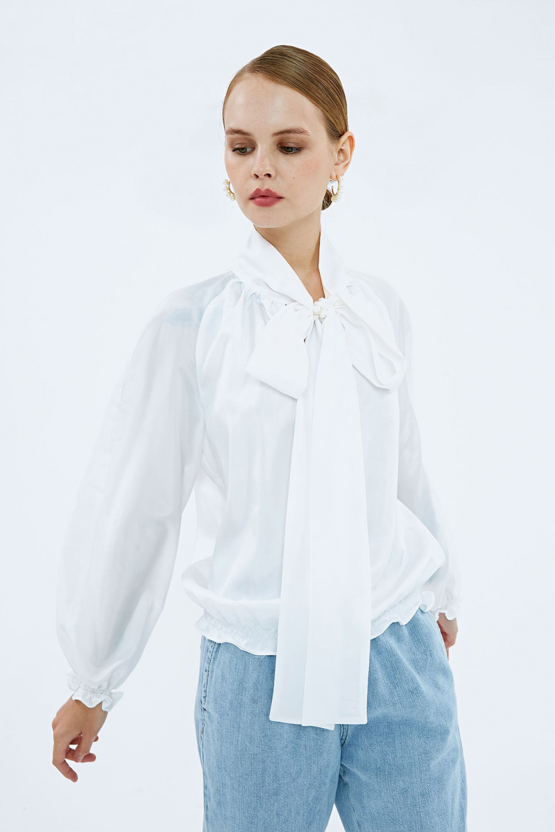 Anastasiya Scheglova featured in  the 1811 Eighteen One One catalogue for Summer 2019