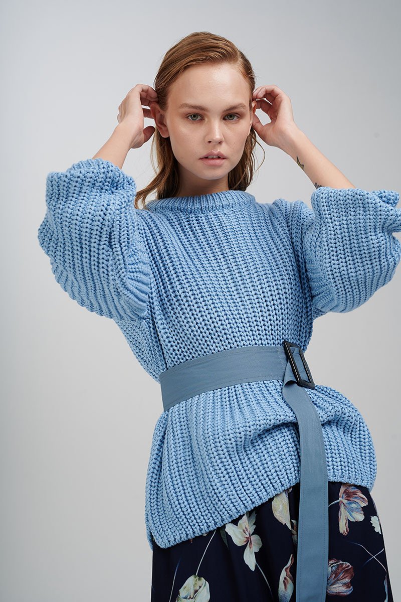 Anastasiya Scheglova featured in  the Marinari catalogue for Autumn/Winter 2019