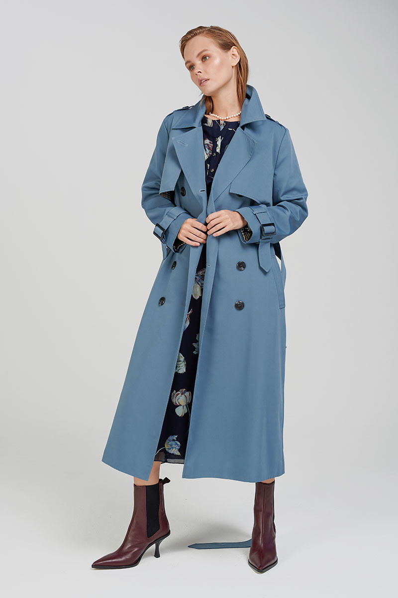 Anastasiya Scheglova featured in  the Marinari catalogue for Autumn/Winter 2019