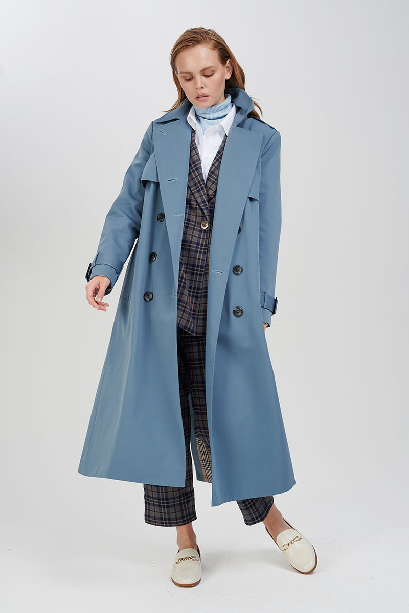 Anastasiya Scheglova featured in  the Marinari catalogue for Autumn/Winter 2019