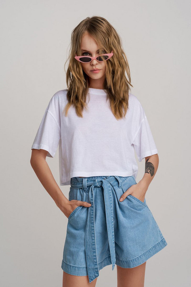 Anastasiya Scheglova featured in  the Befree catalogue for Spring/Summer 2019