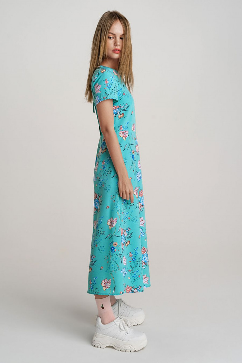 Anastasiya Scheglova featured in  the Befree catalogue for Spring/Summer 2019