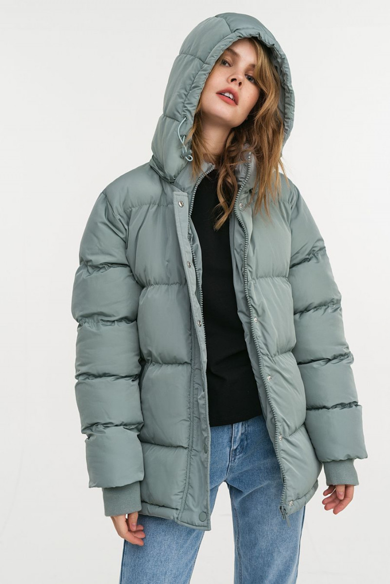 Anastasiya Scheglova featured in  the Befree catalogue for Spring/Summer 2019