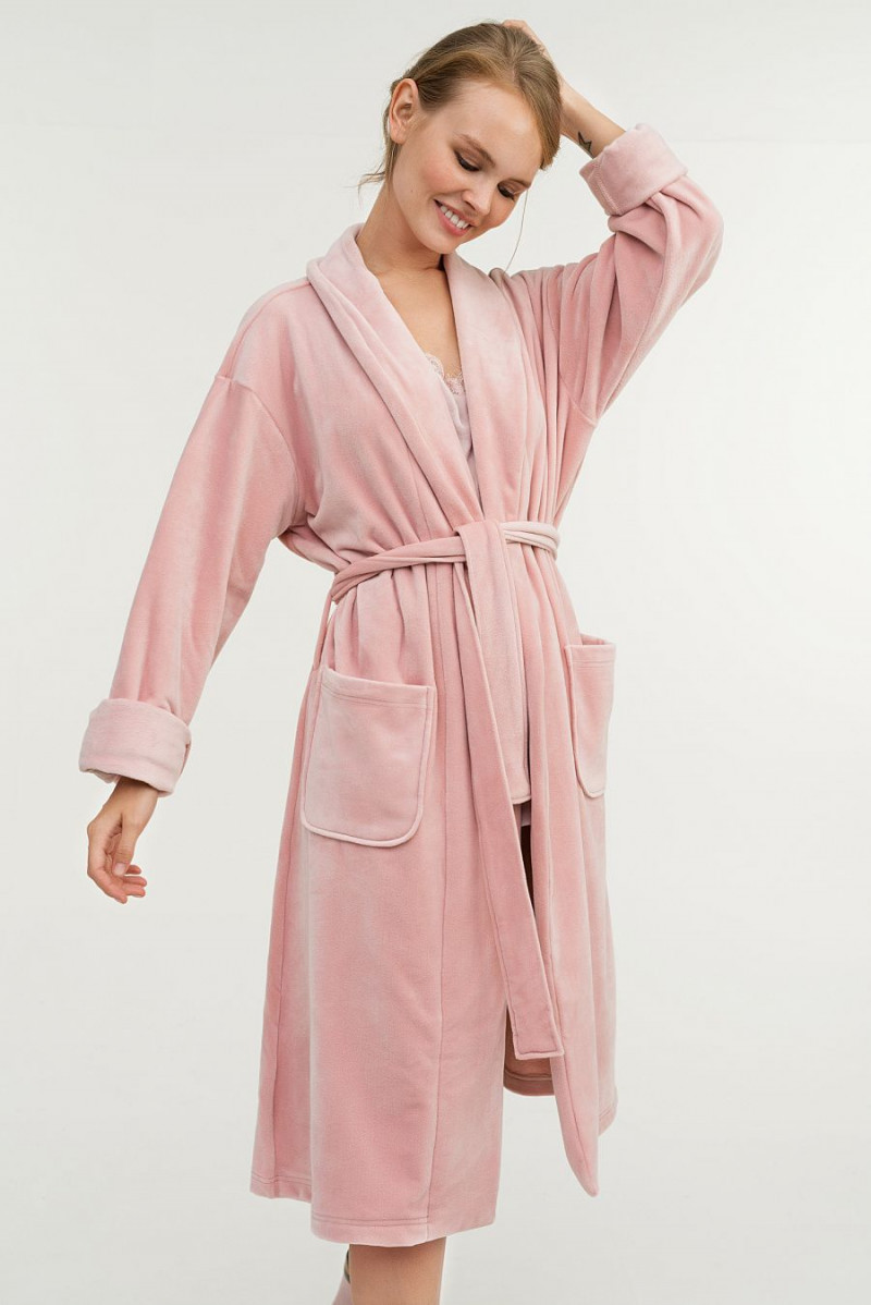Anastasiya Scheglova featured in  the Befree catalogue for Spring/Summer 2019