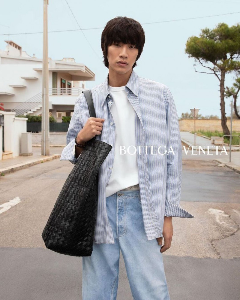 Sanggun Lee featured in  the Bottega Veneta advertisement for Summer 2023