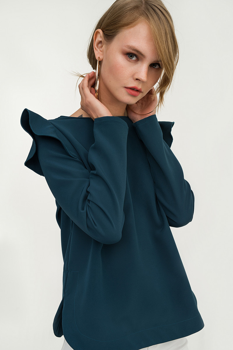 Anastasiya Scheglova featured in  the Befree catalogue for Fall 2018