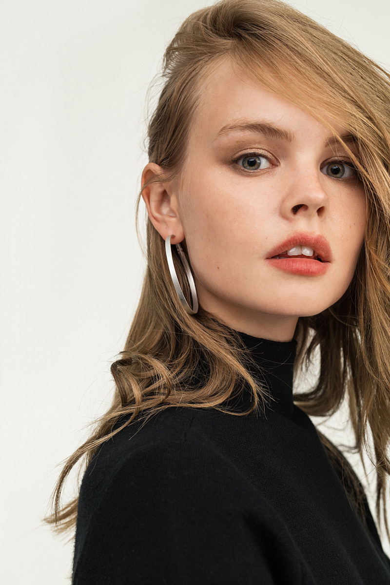 Anastasiya Scheglova featured in  the Befree catalogue for Fall 2018