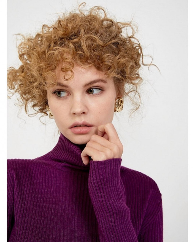 Anastasiya Scheglova featured in  the 1811 Eighteen One One catalogue for Autumn/Winter 2018