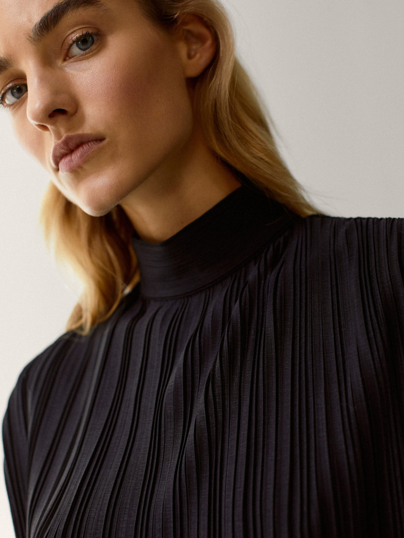 Maartje Verhoef featured in  the Massimo Dutti catalogue for Fall 2020