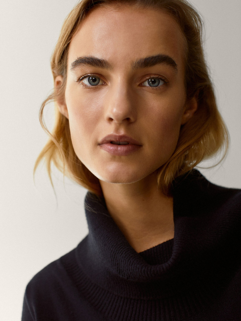 Maartje Verhoef featured in  the Massimo Dutti catalogue for Fall 2020