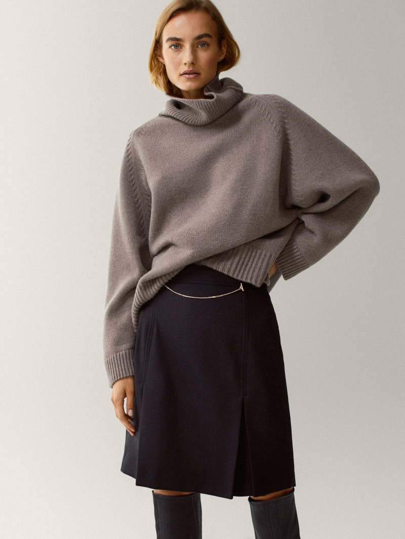 Maartje Verhoef featured in  the Massimo Dutti catalogue for Fall 2020