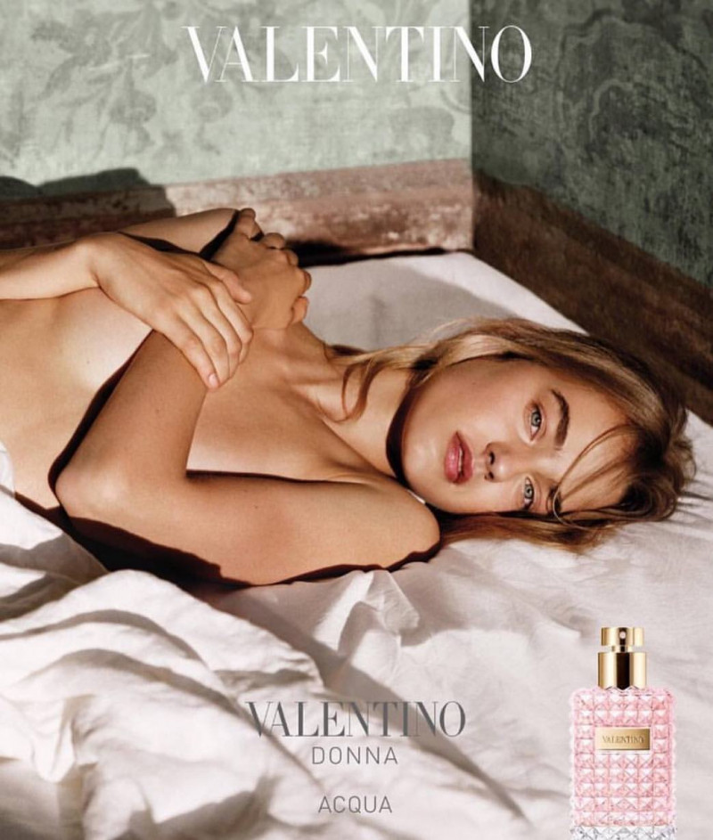 Maartje Verhoef featured in  the Valentino Beauty Donna Acqua Fragrance advertisement for Summer 2017