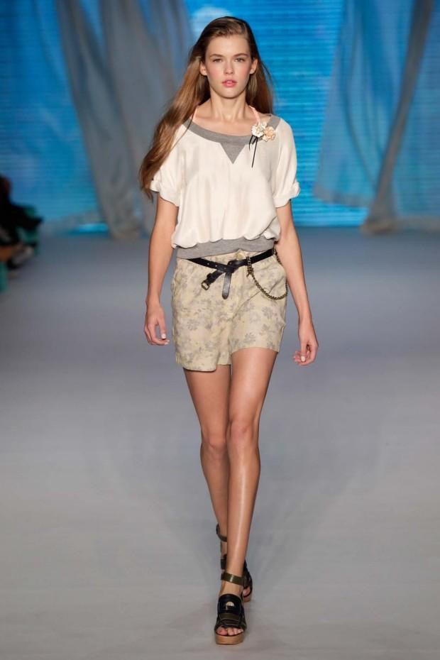 Victoria Lee featured in  the Kate Sylvester fashion show for Spring/Summer 2010